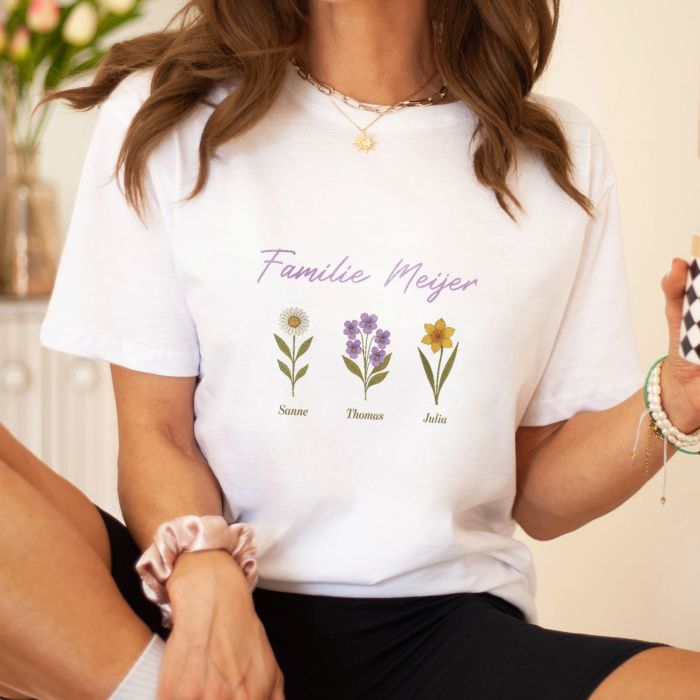 Gepersonaliseerd t-shirt met geboorte bloemen