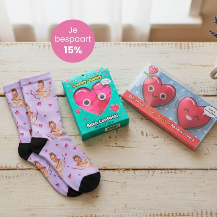 Cadeauset met sokken, handwarmers en badconfetti